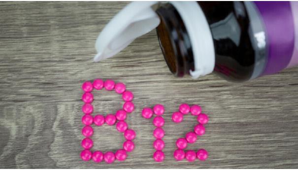فيتامين «B12».. تعرّف على معدله الطبيعي وأعراض نقصه وخطره
