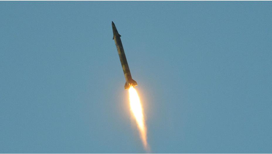 كوريا الشمالية تطلق صاروخا بالستياً آخر
