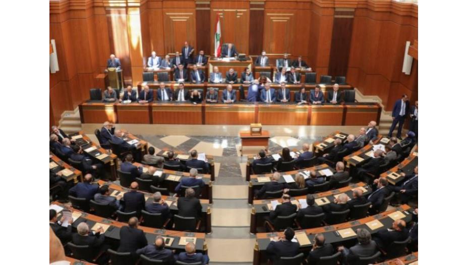 الجلسة السادسة لانتخاب رئيس للبنان تعكس عمق تشتت الكتل
