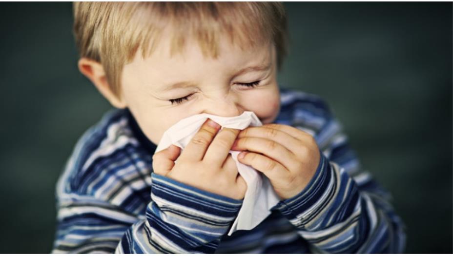 10 نصائح طبية لوقاية الأطفال من أمراض الشتاء