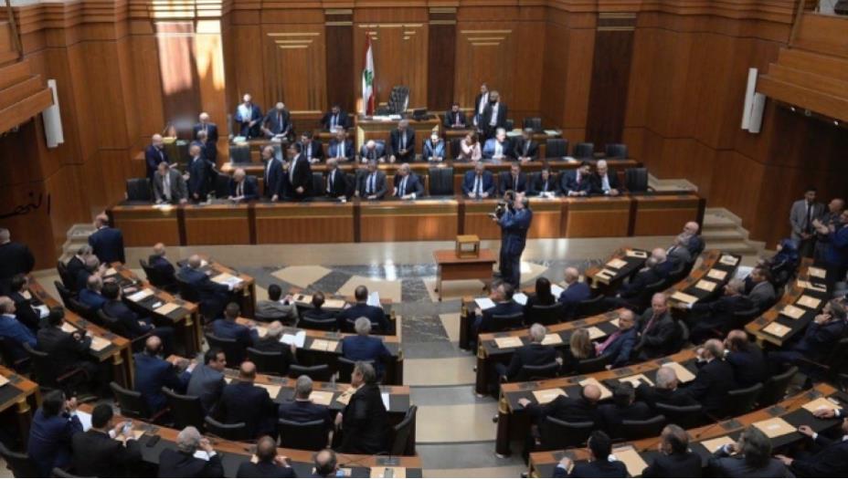 نواب المعارضة يرفضون المشاركة في جلسة تشريعية قبل انتخاب رئيس