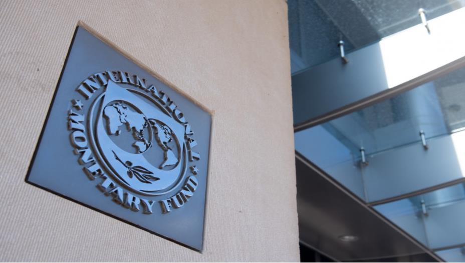 صندوق النقد الدولي للمسؤولين اللبنانيين: إلتزموا بما تعهّدتم به!
