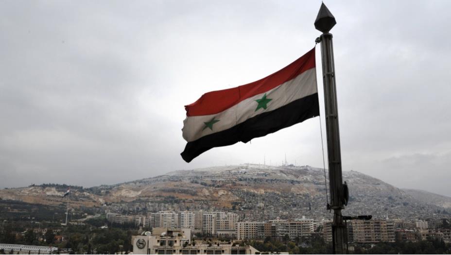 إسرائيل تضرب جنوب دمشق.. ومقتل مستشار بالحرس الثوري
