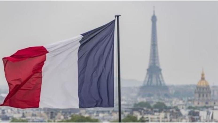 فرنسا تؤكد دعمها للإمارات في حماية أمن مجالها الجوي
