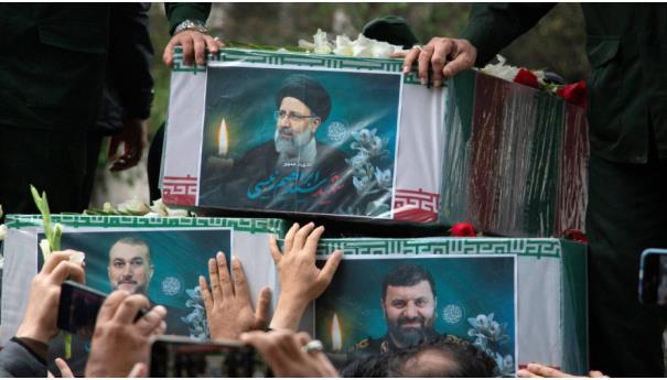 خامنئي يقود اليوم مراسم تشييع جثمان الرئيس الإيراني الراحل
