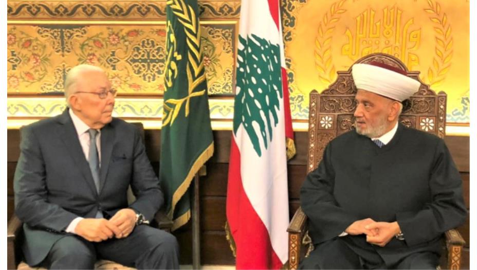 المشنوق بعد لقائه دريان: لقاء النواب السنة سيركز على وحدة لبنان
