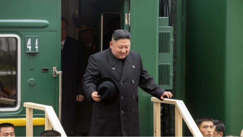 قطار الزعيم الكوري الشمالي يدخل الأراضي الروسية
